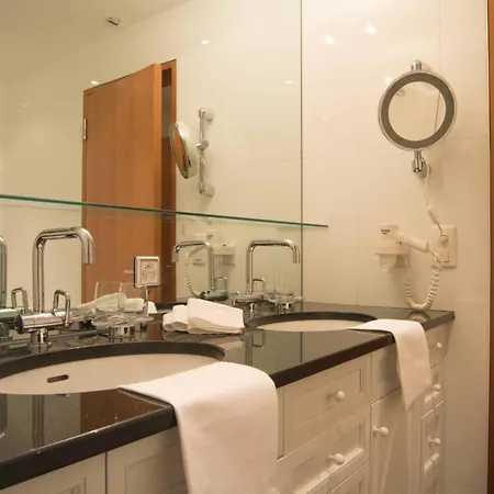 Residenz Alpenrose31 By Interhome Sils Maria